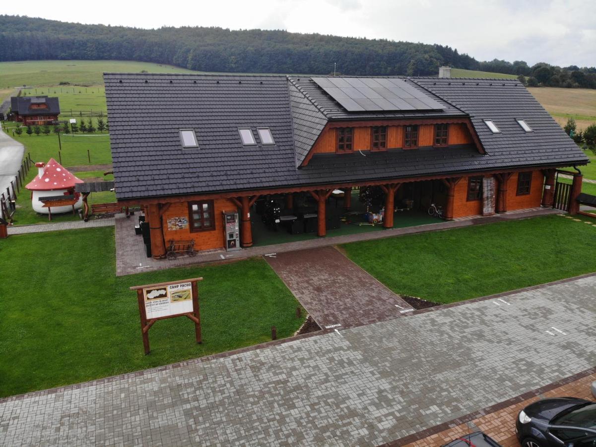 Ubytovanie V Superior Izbach V Podkrovi Koliba Pacho Prievidza Exteriör bild